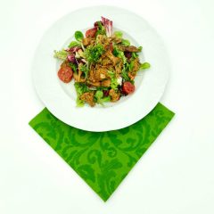 Blattsalat-mit-sautierten-Eierschwammerl-&Kirschparadeiser