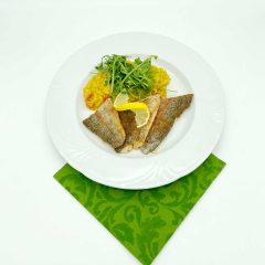 Gegrillte_Lachsforellenfilets_mit_Kürbisrisotto_Kirschparadeiser_Rucola